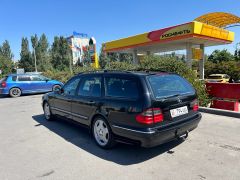 Photo of the vehicle Mercedes-Benz E-Класс