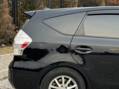 Фото авто Toyota Prius v (+)