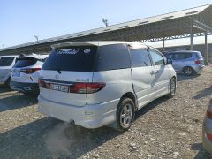 Photo of the vehicle Toyota Estima