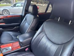 Photo of the vehicle Lexus LS