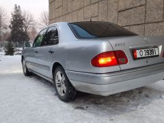 Фото авто Mercedes-Benz E-Класс