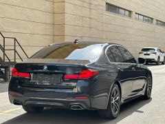 Photo of the vehicle BMW 5 Series