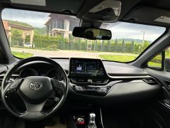 Сүрөт унаа Toyota C-HR