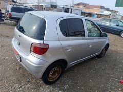 Сүрөт унаа Toyota Vitz