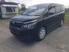 Сүрөт унаа Toyota Voxy