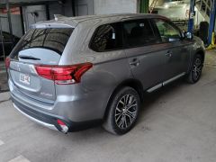 Сүрөт унаа Mitsubishi Outlander