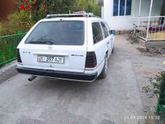 Photo of the vehicle Mercedes-Benz W124