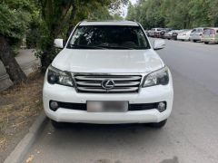 Photo of the vehicle Lexus GX