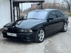 Photo of the vehicle BMW 5 Series