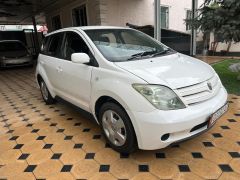 Photo of the vehicle Toyota Ist