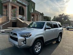 Photo of the vehicle Toyota 4Runner