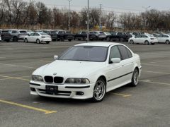 Photo of the vehicle BMW 5 Series