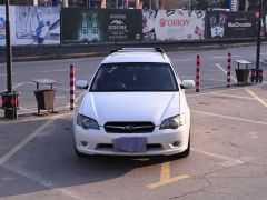 Photo of the vehicle Subaru Legacy