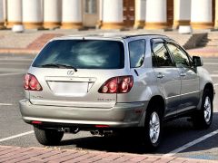 Photo of the vehicle Lexus RX