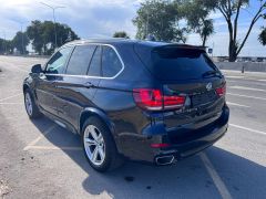 Photo of the vehicle BMW X5