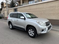 Сүрөт унаа Toyota Land Cruiser Prado