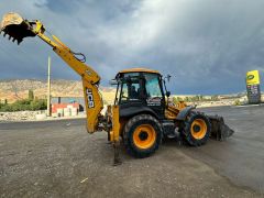 Фото авто JCB 4CX