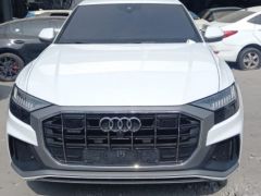Photo of the vehicle Audi Q8