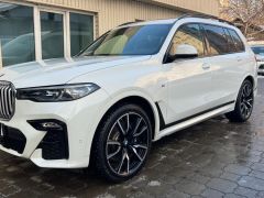 Photo of the vehicle BMW X7