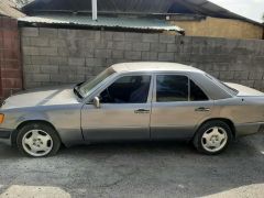 Сүрөт унаа Mercedes-Benz W124