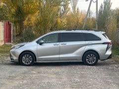 Фото авто Toyota Sienna