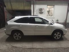 Photo of the vehicle Lexus RX