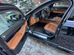 Photo of the vehicle BMW 7 Series