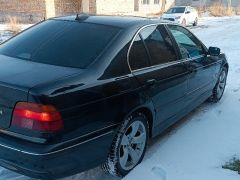 Photo of the vehicle BMW 5 Series