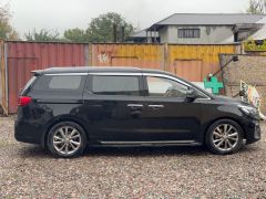 Photo of the vehicle Kia Carnival