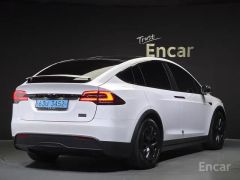 Сүрөт унаа Tesla Model X