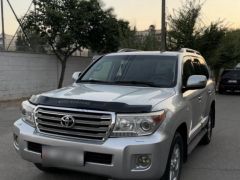 Сүрөт унаа Toyota Land Cruiser