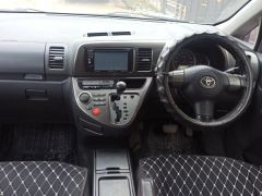 Фото авто Toyota Wish