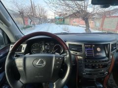 Сүрөт унаа Lexus LX