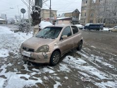 Сүрөт унаа Toyota Vitz