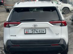 Сүрөт унаа Toyota RAV4