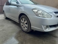 Photo of the vehicle Toyota Caldina