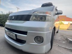 Сүрөт унаа Toyota Voxy