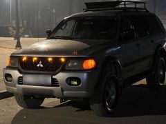 Сүрөт унаа Mitsubishi Montero Sport