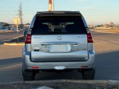 Photo of the vehicle Lexus GX