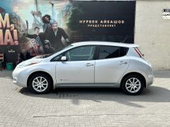 Сүрөт унаа Nissan Leaf