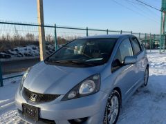 Photo of the vehicle Honda Fit