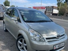 Сүрөт унаа Toyota Corolla Verso