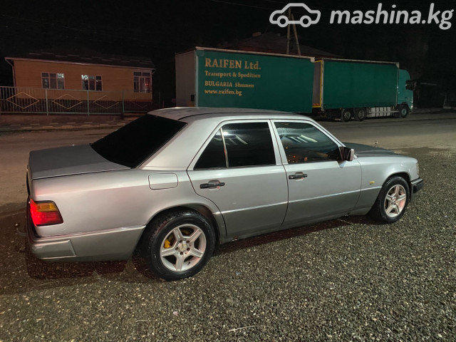 Mercedes-Benz W124