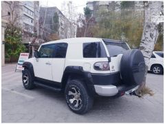 Фото авто Toyota FJ Cruiser