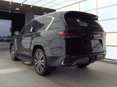 Photo of the vehicle Lexus LX