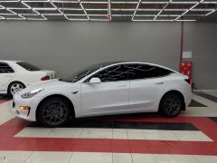 Фото авто Tesla Model 3