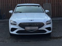 Photo of the vehicle Genesis G70