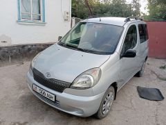 Сүрөт унаа Toyota Yaris Verso