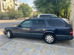 Сүрөт унаа Mercedes-Benz W124