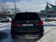 Photo of the vehicle BMW X5